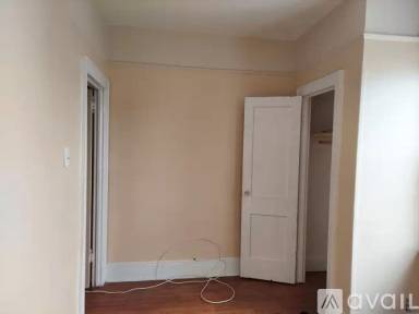 Main picture of 2117 W 11th St