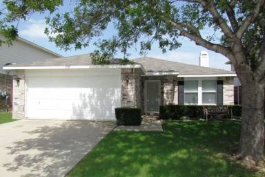 Main picture of 2725 Peach Dr