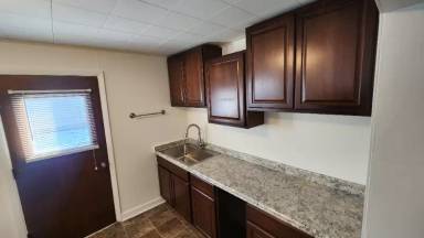 Main picture of 707 Elm St
