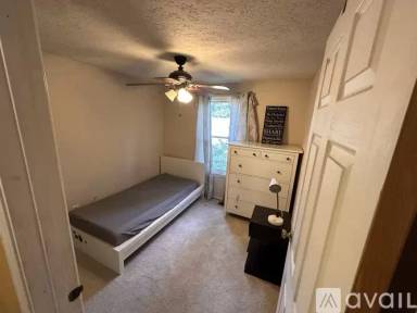 Main picture of 7 Woodland Ct