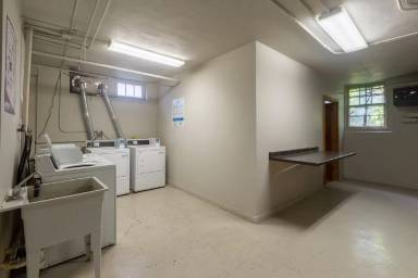 Main picture of 3252 Girard Ave S