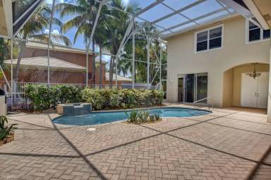 Main picture of 18727 Ocean Mist Dr