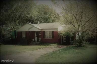 Main picture of 1404 NE 44th St