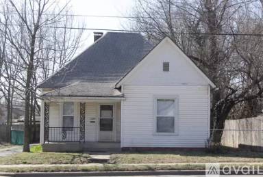 Main picture of 1609 N National Ave