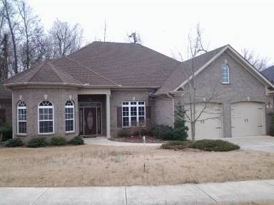 Main picture of 143 Equestrian Ln