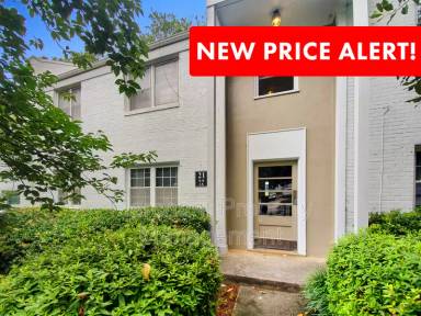 Main picture of Lewis Village