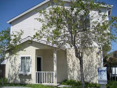 Main picture of 672 E Foothill Blvd