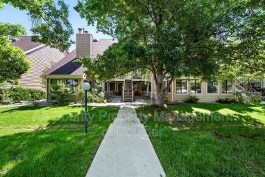 Main picture of 5920 Gunbarrel Ave