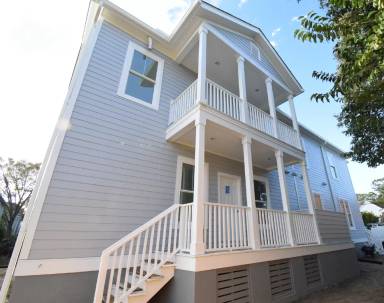 Main picture of 195 Romney St