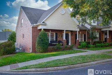 Main picture of 1319 Decatur Cir