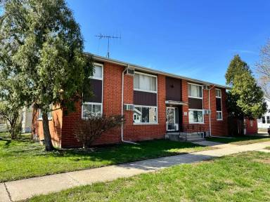 Main picture of 407 5th St NW