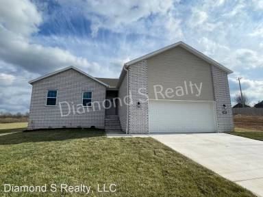 Main picture of 2122 N 26th St