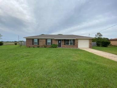 Main picture of 101 Fern Dr