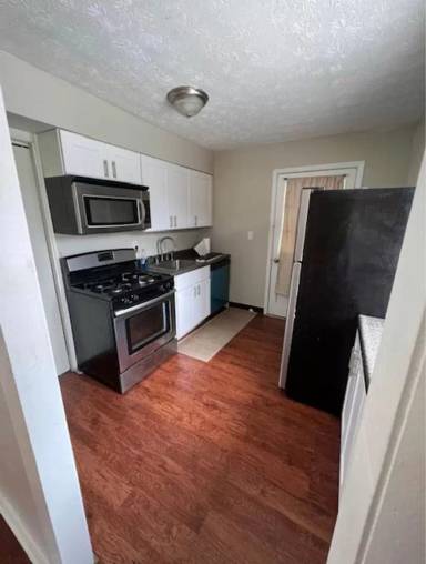 Main picture of 1517 Washington St E Apartments