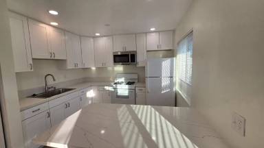 Main picture of 2545 Fairmount Ave