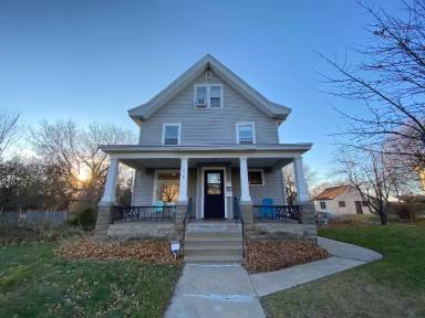 Main picture of 519 Russell Ave N