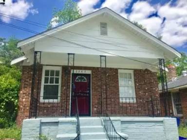 Main picture of 2347 Stark St