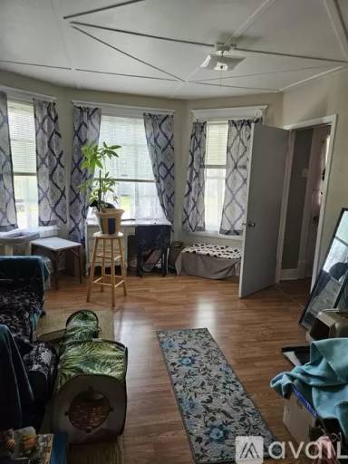 Main picture of 2178 Fairview Ave