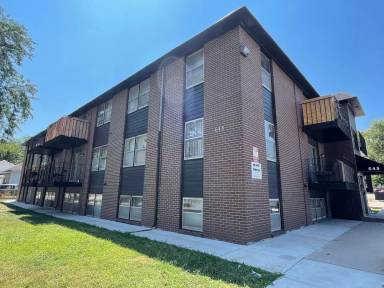 Main picture of 645 S 20th St