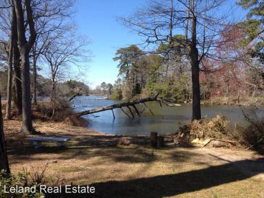 Main picture of 4964 Athens Blvd