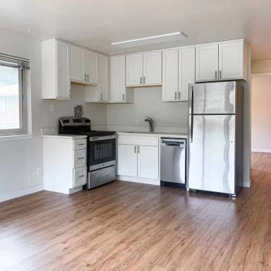 Main picture of 4259 Gilman Ave W