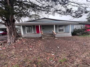 Main picture of 4511 Atkins St