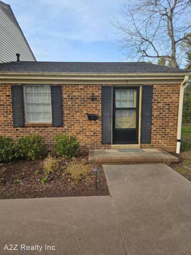 Main picture of Willow Terrace Condominiums