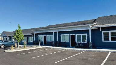 Main picture of 5651 Midland Ln