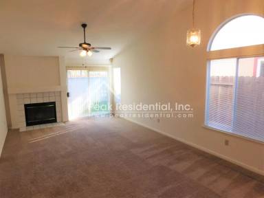 Main picture of 18 Smokey Leaf Ct