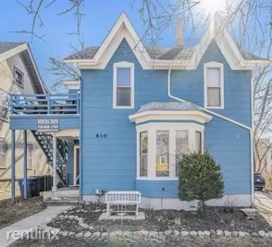 Main picture of 610 Lawrence St