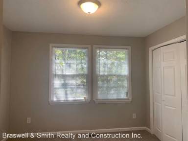 Main picture of 2712 Stewart Dr