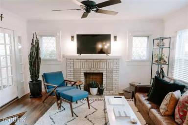 Main picture of 116 S Briscoe Blvd