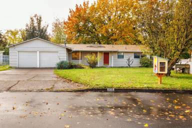 Main picture of 950 NE 18th St