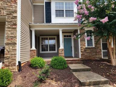 Main picture of 118 Walnut Cove Dr