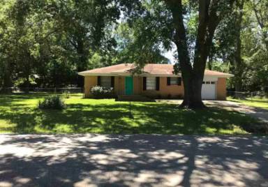 Main picture of 309 Walters St