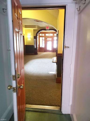 Main picture of 39 Hemenway St