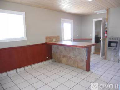 Main picture of 5729 Edith Blvd NE