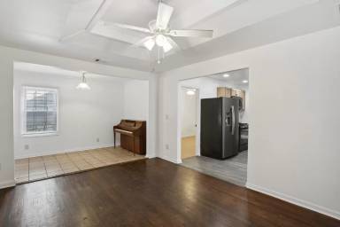 Main picture of 1320 Gault St SE