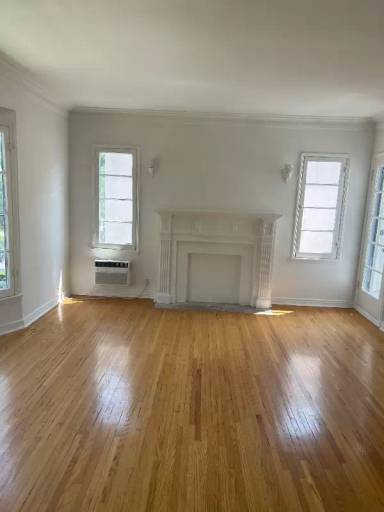 Main picture of 427 N Orange Grove Ave