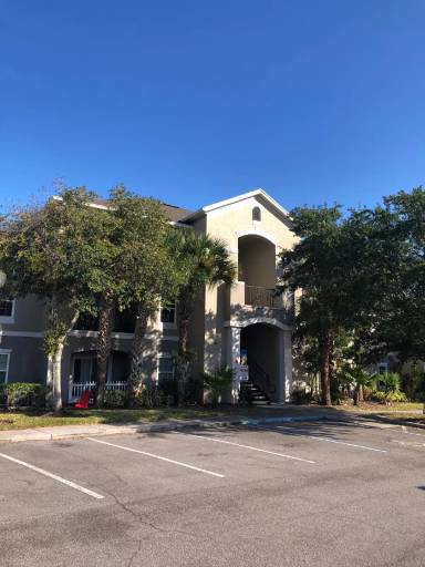 Main picture of Courtney Landing Condominium