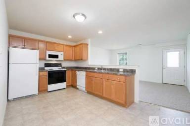 Main picture of 365 College Manor Ave