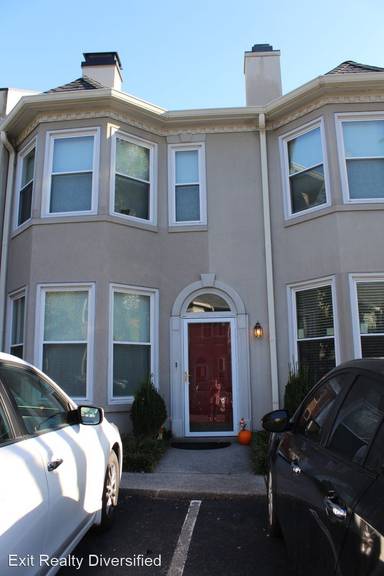 Main picture of 204 Fairmont Ct