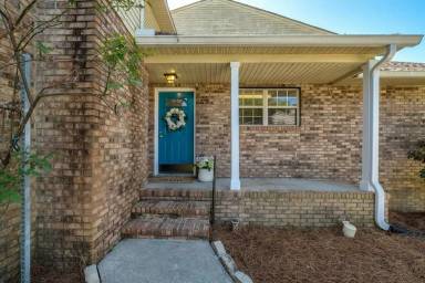 Main picture of 550 Teal Ln