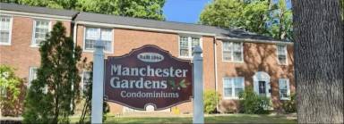 Main picture of 17 Garden Dr
