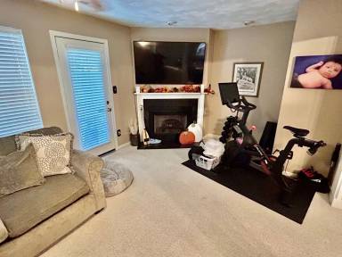 Main picture of 1920 Abbotsbury Way