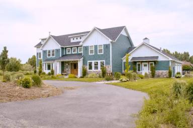 Main picture of 321 N 4440 E
