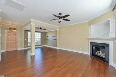 Main picture of 3 Mound Ct