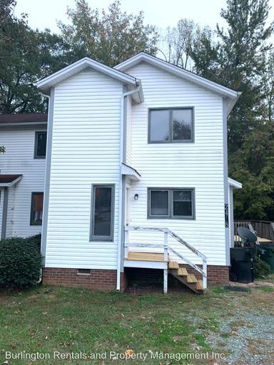 Main picture of 2418 Moran St