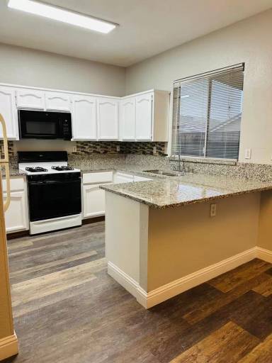 Main picture of 7912 Dersingham Dr