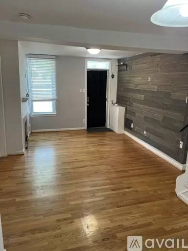 Main picture of 2312 Cambridge St